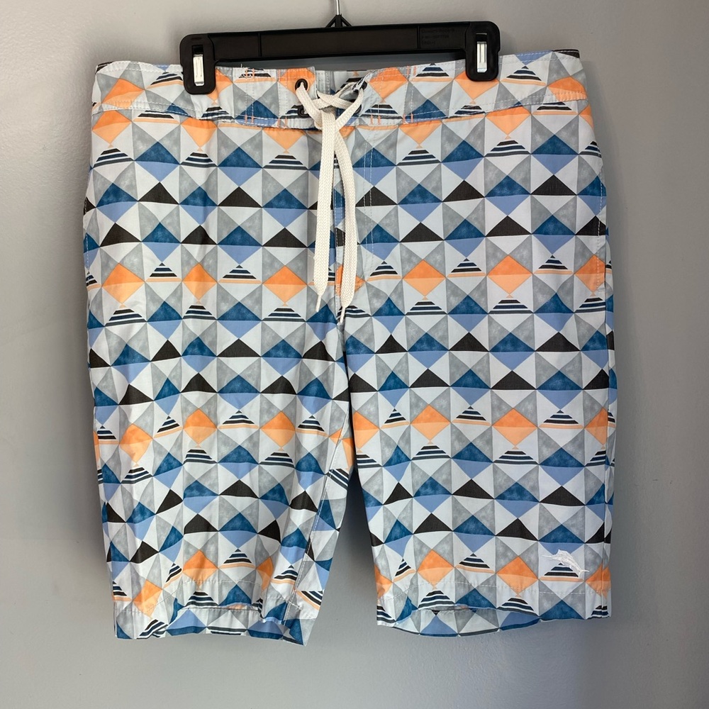 Mens Tommy Bahama, size 34, Geometric Patterned Swim Shorts